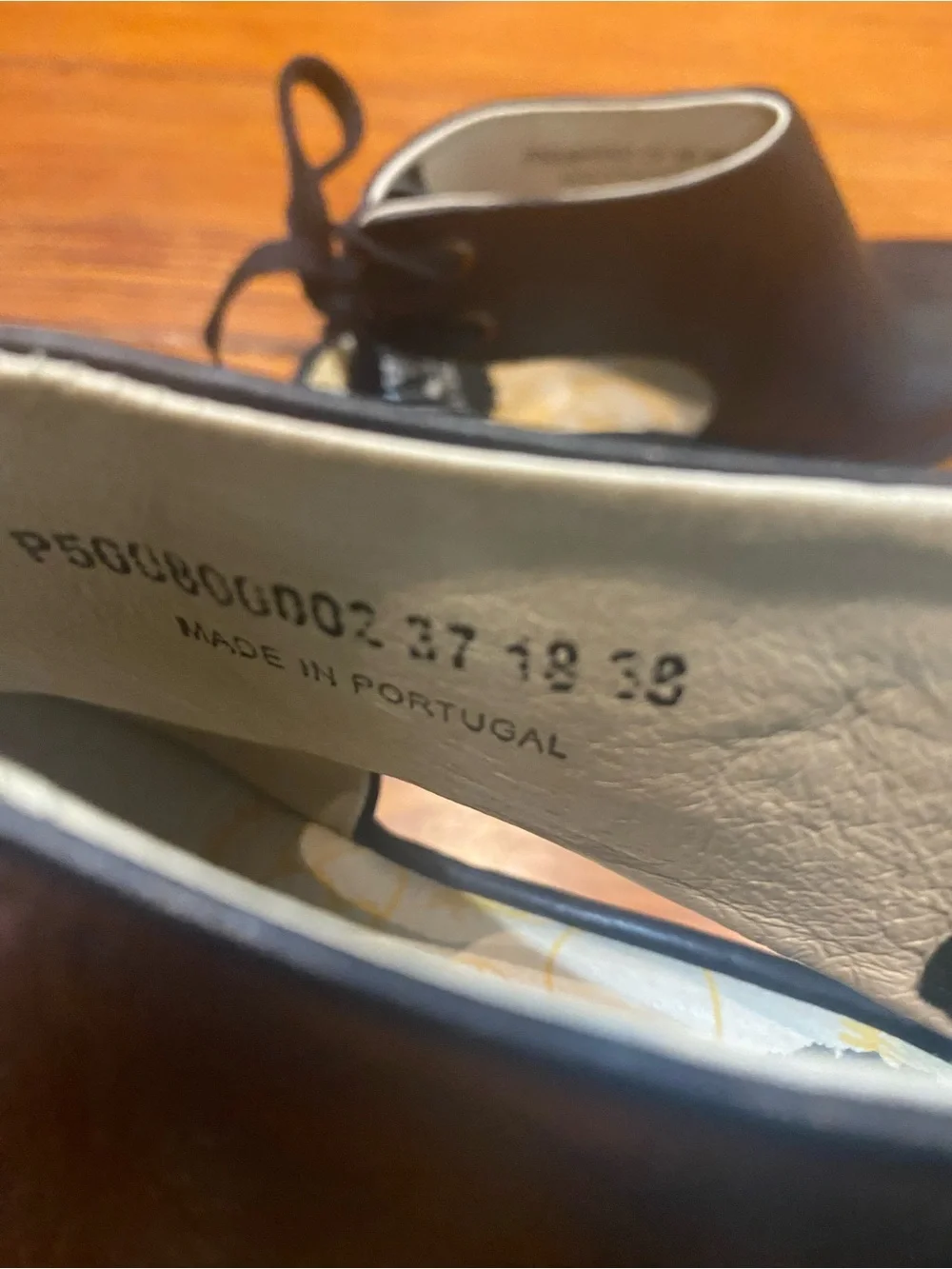Fly London YUZU Black Leather Peep-Toe Wedge Sandals with Back Tie, EU 37. - Picture 4 of 11